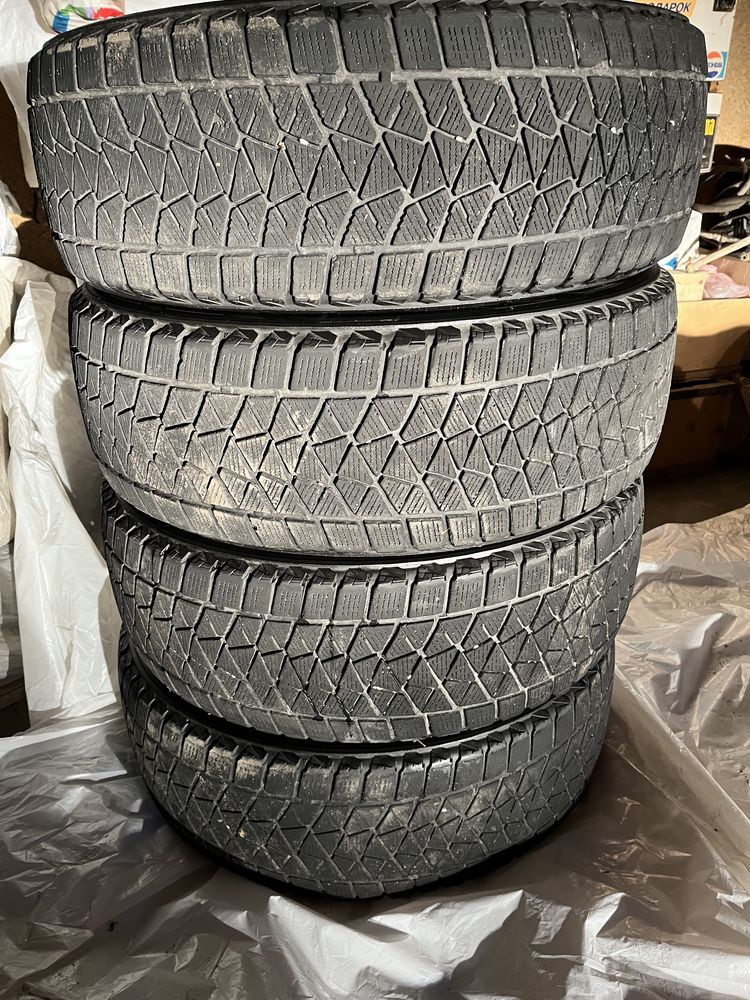 Шины Bridgestone Blizzak 215 / 60 R17 96S