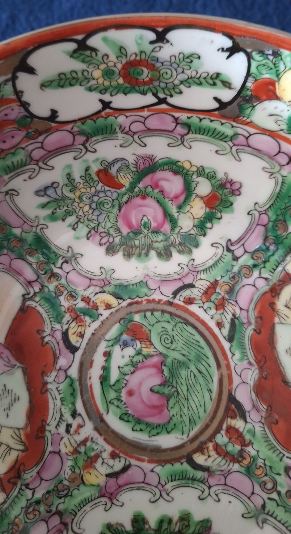 Taça porcelana China tons verde rosa motivos Mandarim anos 50 Macau