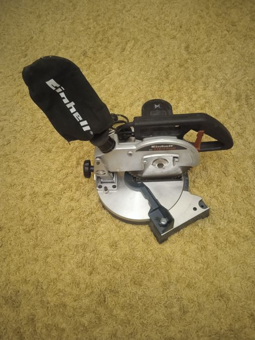 Торцювальна пила 1200Вт