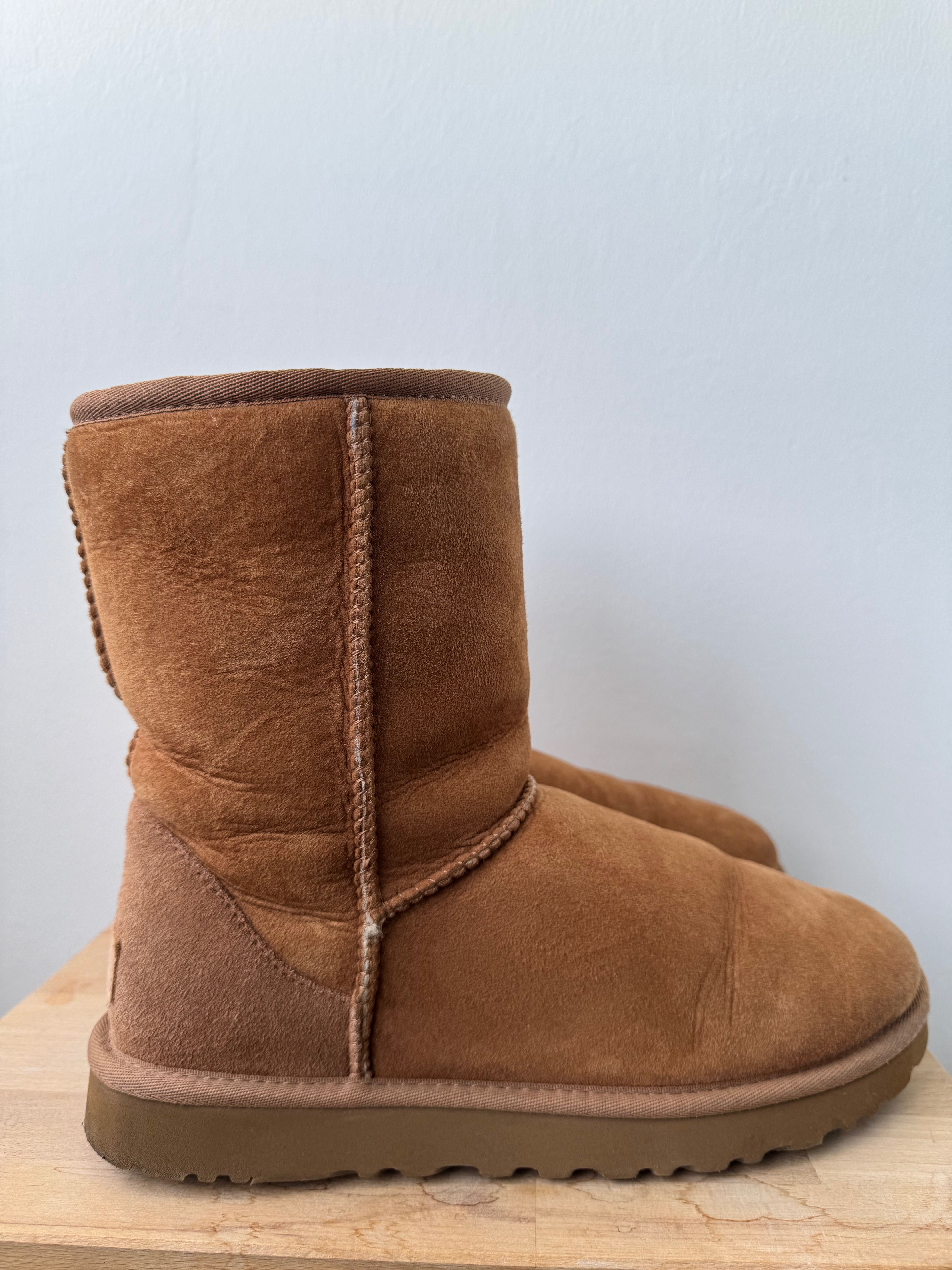 UGGs Cano Médio Camel impecáveis