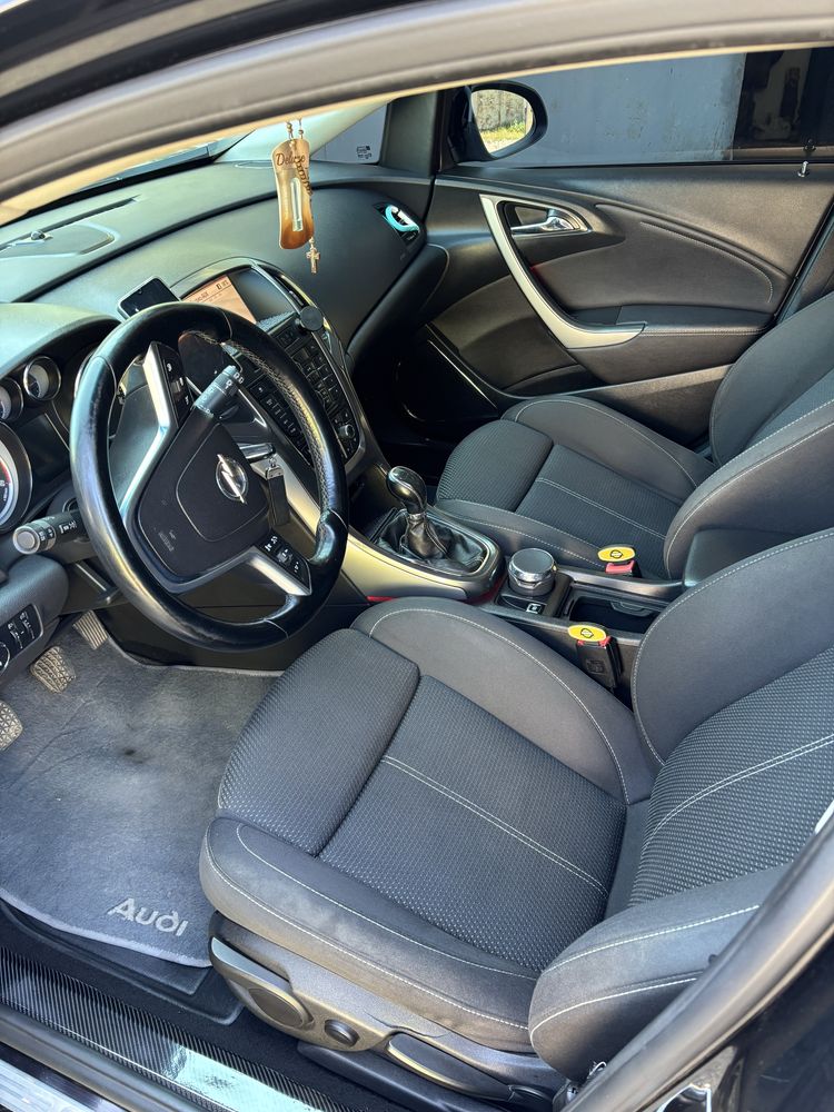 Opel Astra 2011 р