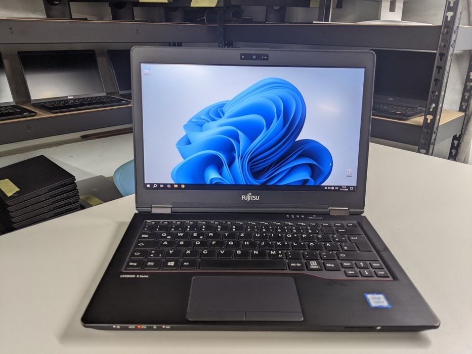 Ноутбук Fujitsu U729  intel i5 8265 3.0Ghz         8Gb/256Gb nvme