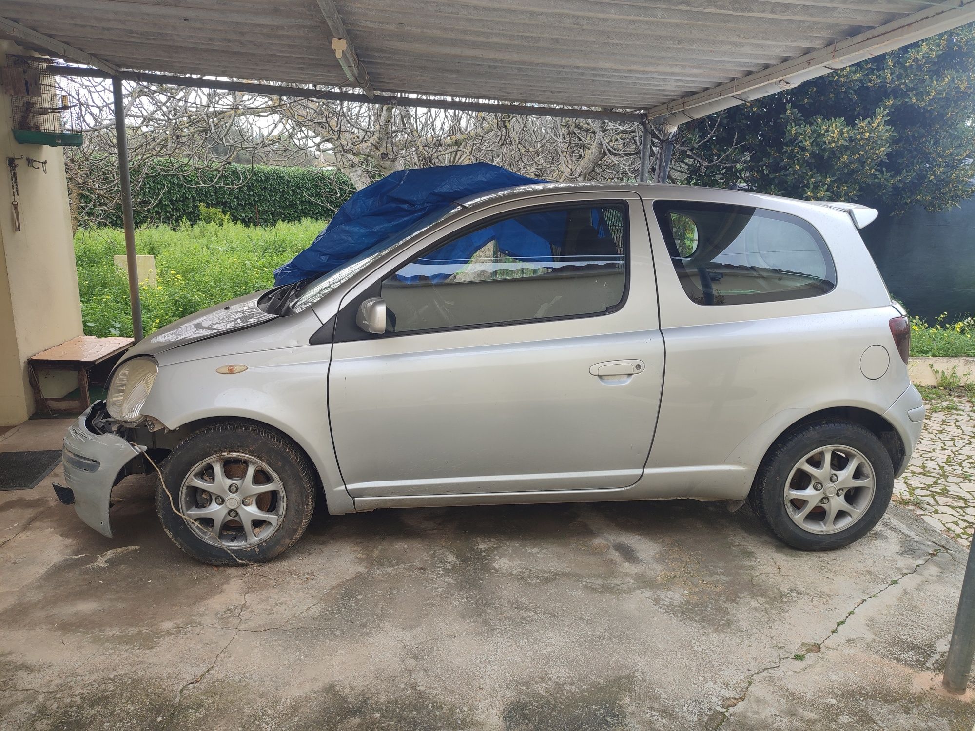 Toyota Yaris D4d 2004 Acidentado