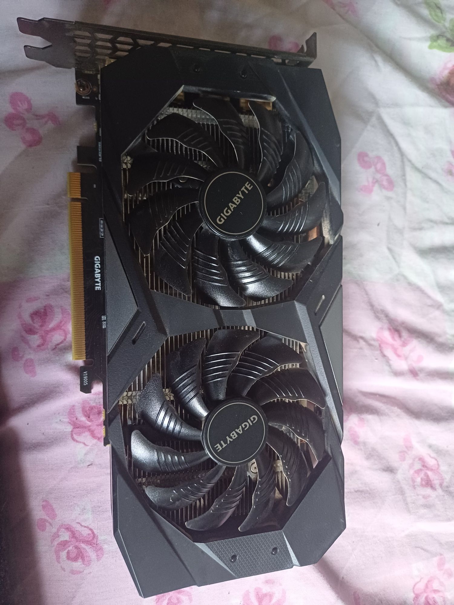 Продам відіокарту GIGABYTE GeForce GTX 1650 4GB