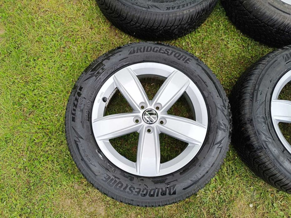 Koła zimowe Tiguan II / Passat B7 R17 – Blizzak LM005 215/65 R17