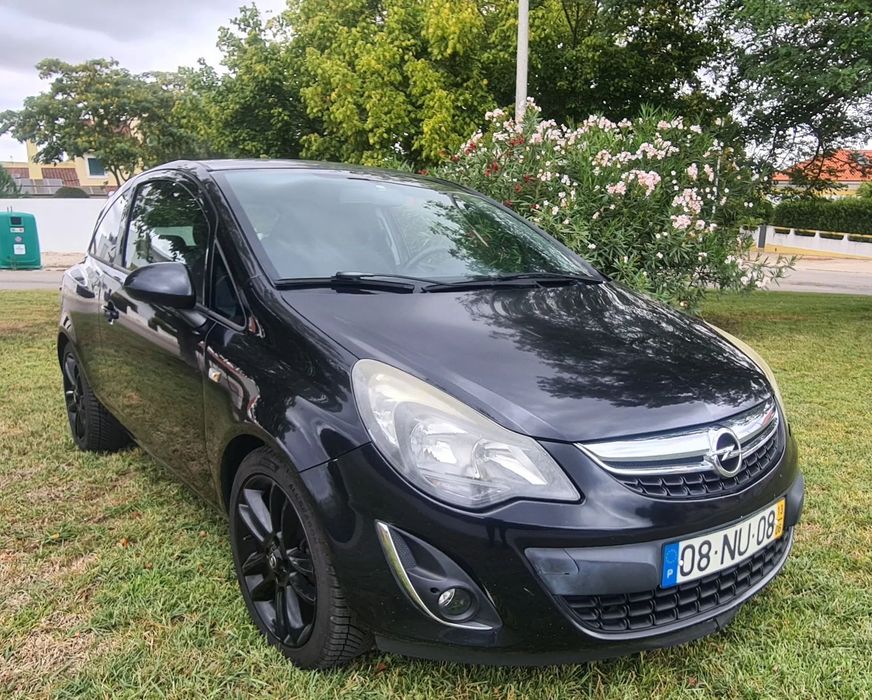 Opel Corsa 1.2 Black Edition