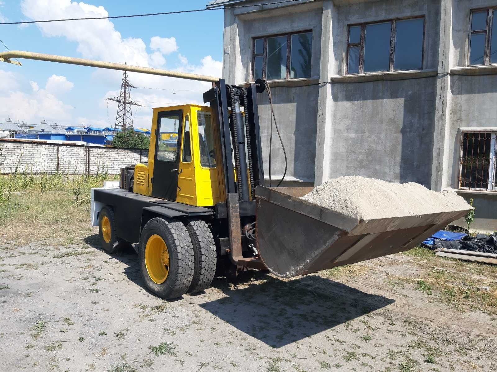 Продам Львівський навантажувач
