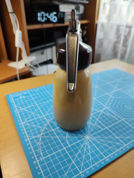 Syfon / dozownik do bitej śmietany stan idealny