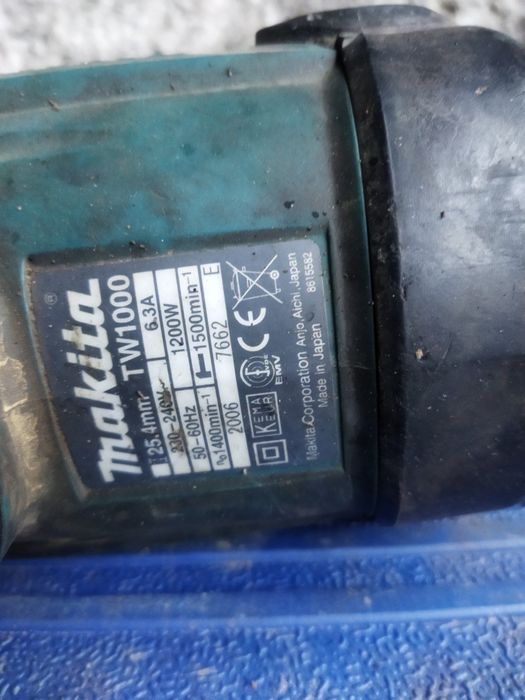 Гайковерт Makita TW1000