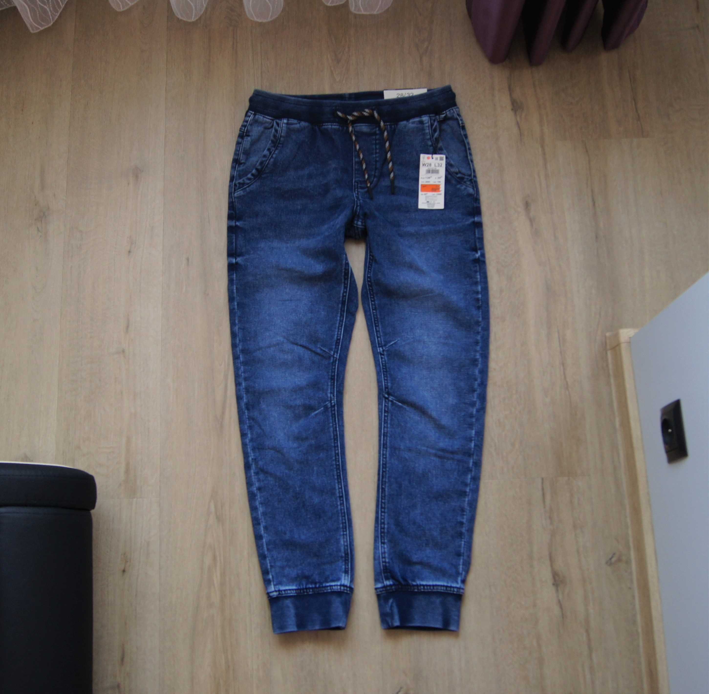 Cropp jeansowe joggery wygodne soft jeans 28/32 nowe