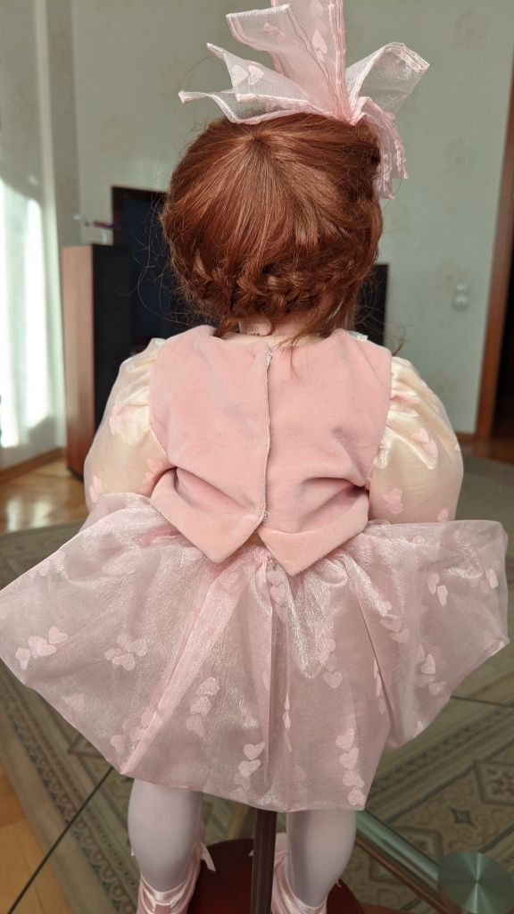 Фарфоровая кукла Linda Valentino-Michel