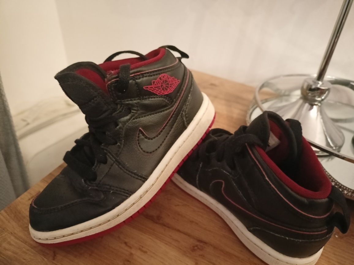 Buty Nike Jordan MID 1 czarne 28