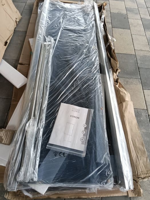 Nowa szyba z drzwiami przesuwanymi do prysznica