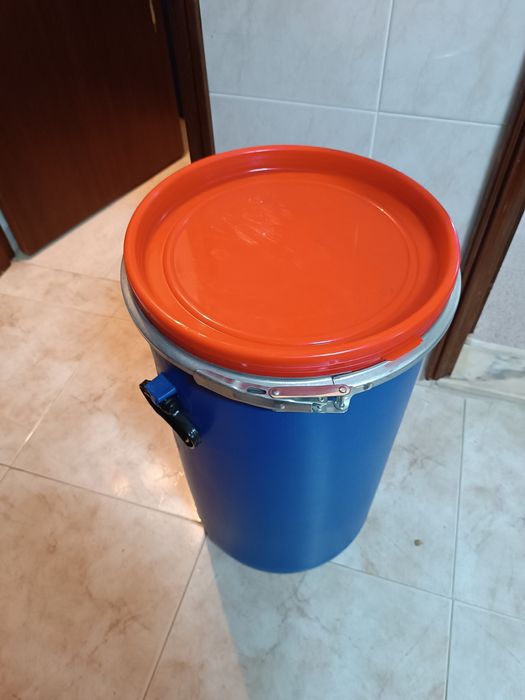 Bidon/barrica de 50 lt com tampa de cinta