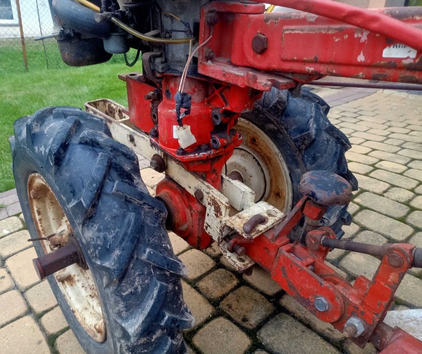 Traktorek, dzik, pług, glebogryzarka, brona, zabytek Czechosłowacja