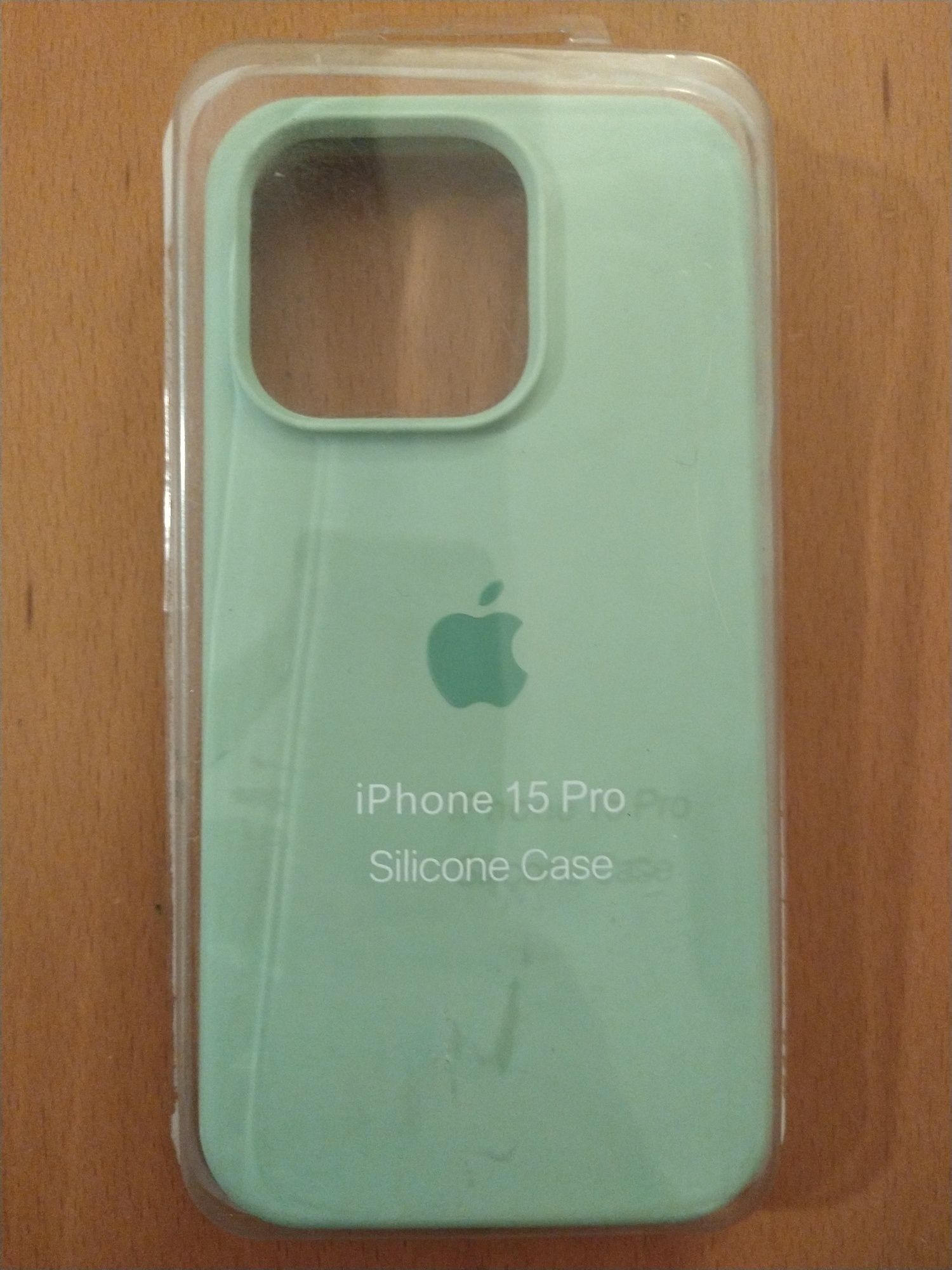 Capa em Silicone Apple com MagSafe para iPhone 15 Pro - Soft Mint