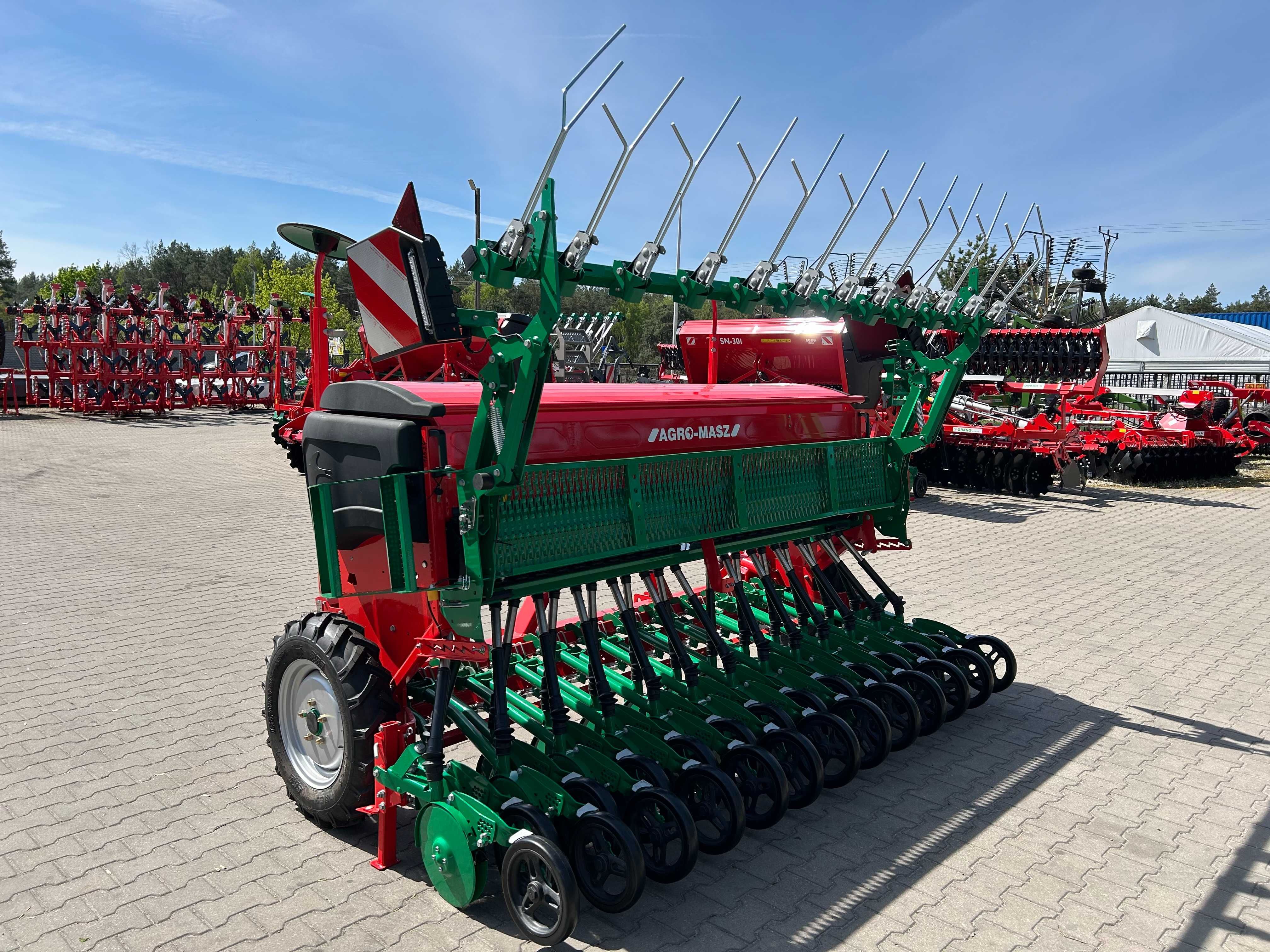 Siewnik Zbożowy talerzowy Agro-Masz SR 301