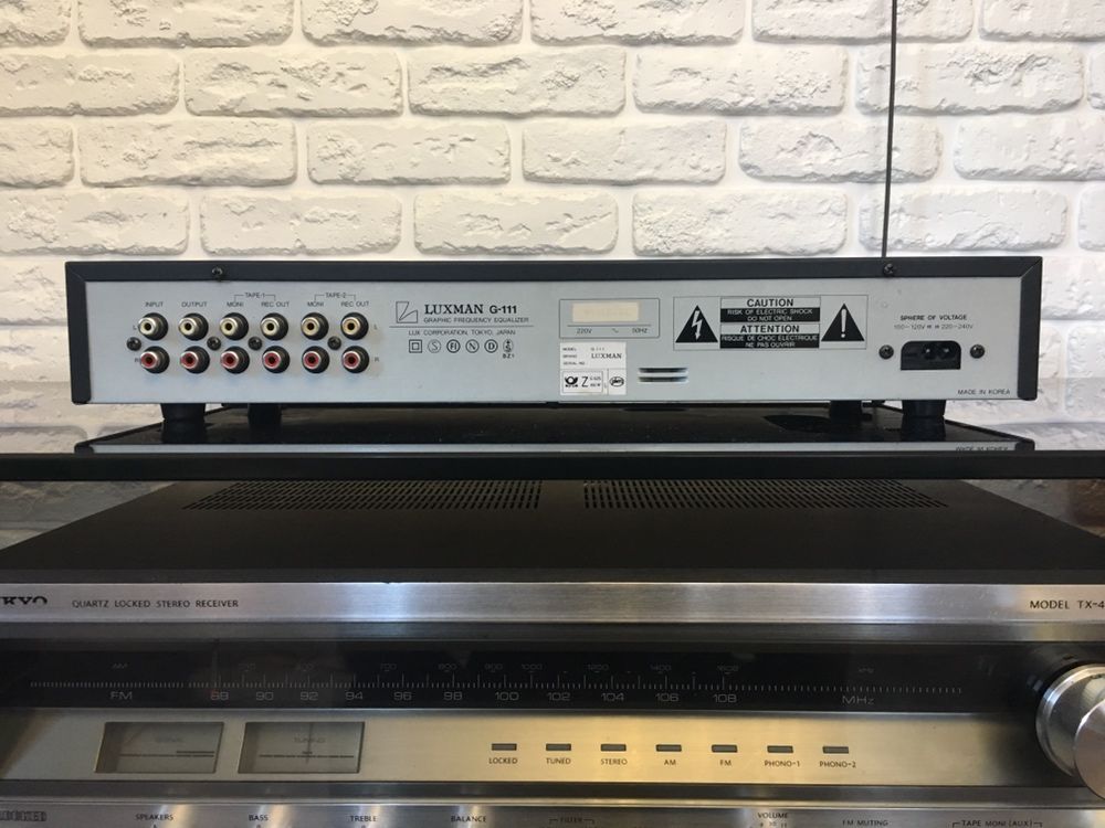 Еквалайзер Эквалайзер Luxman Technics