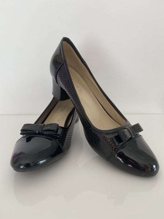 OKAZJA /Półbuty czarne / 40