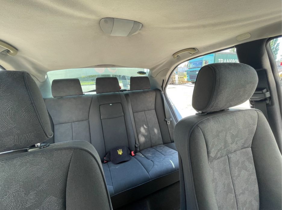 Мерседес Е-210 дизель.