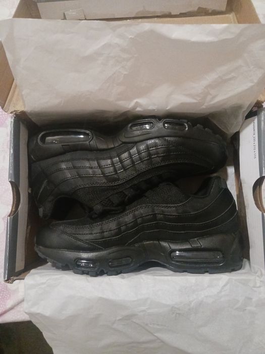 Vendo Nike Air Max 95 - black