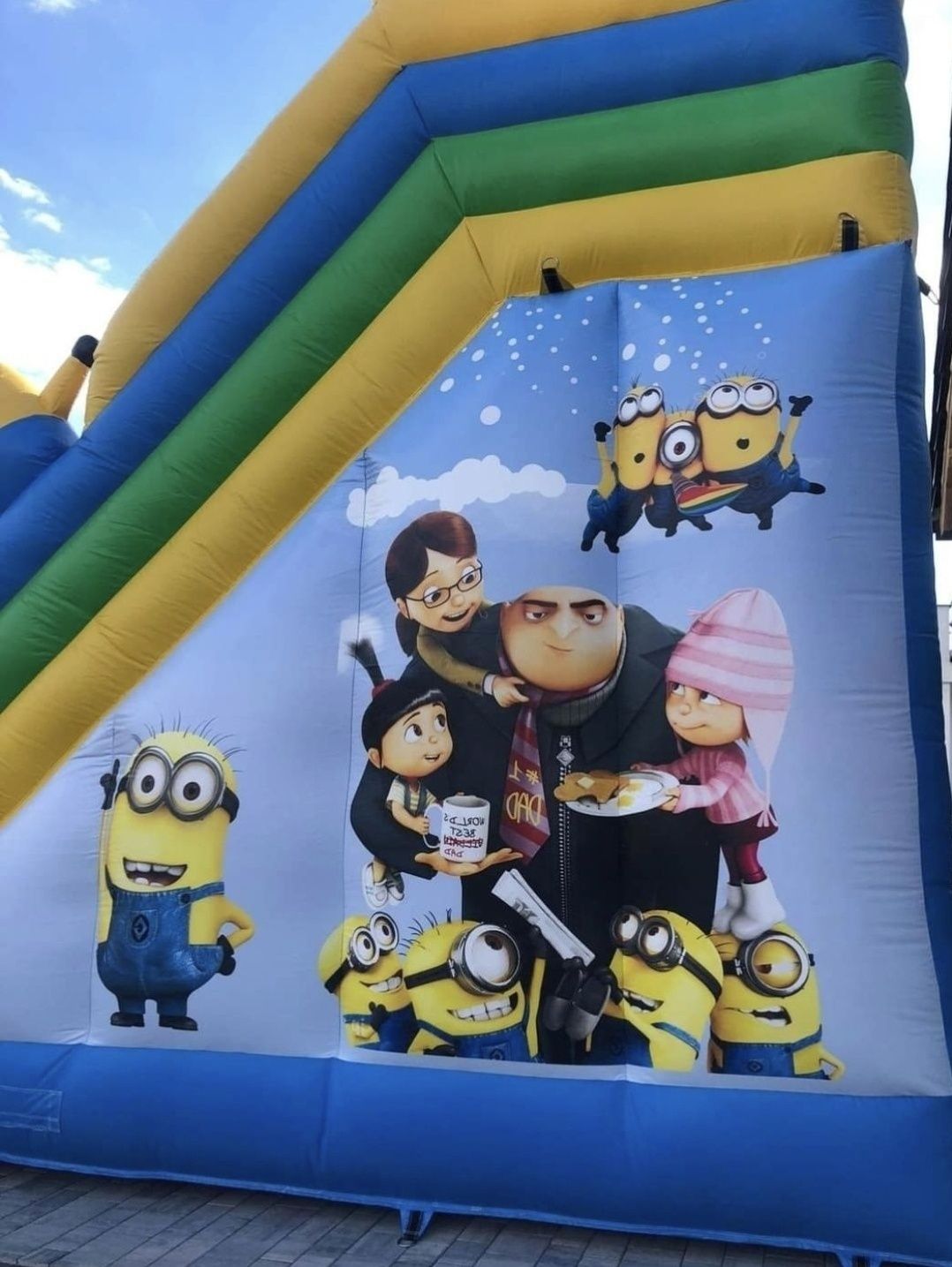 Wynajem dmuchaniec minionek maszyna do popcornu i waty cukrowej