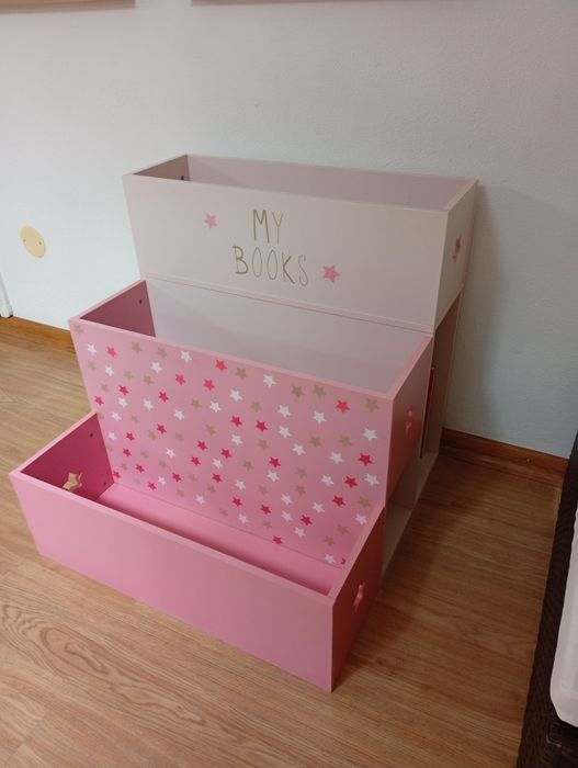 Estante de Livros Infantil