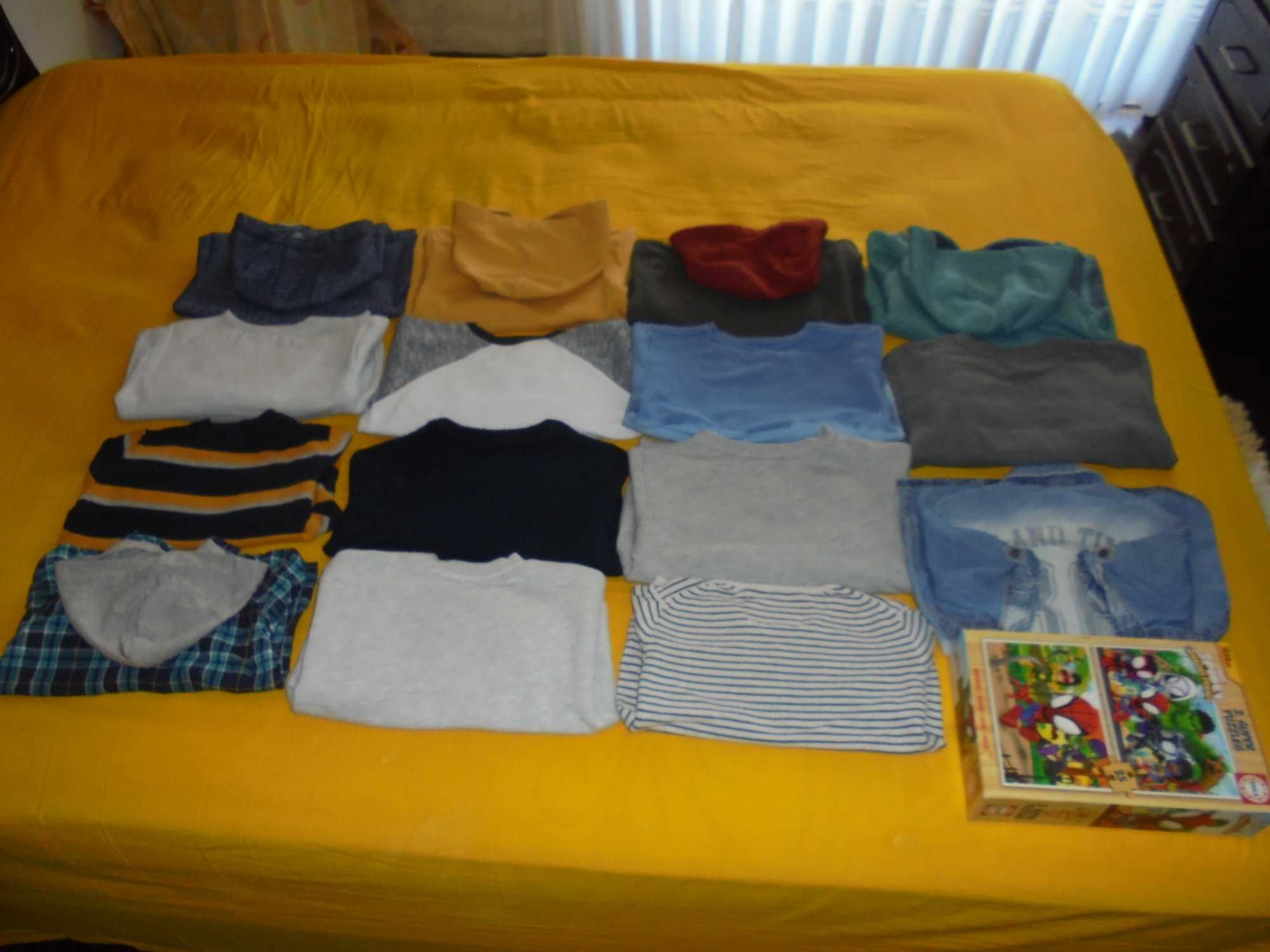 lote de roupa de menino a lancheira do JAKE