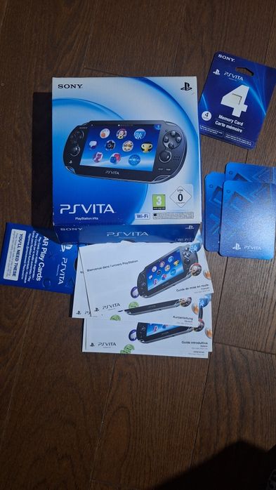 PS Vita полный комплект