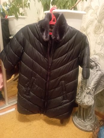 Зимня курточка з коротким рукавом
