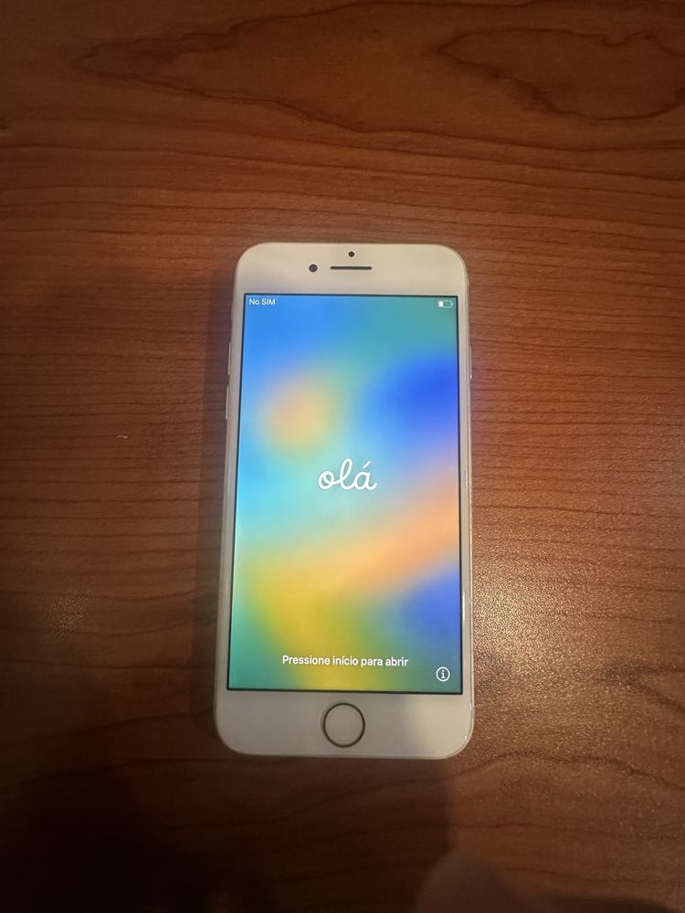 Iphone 8- usado