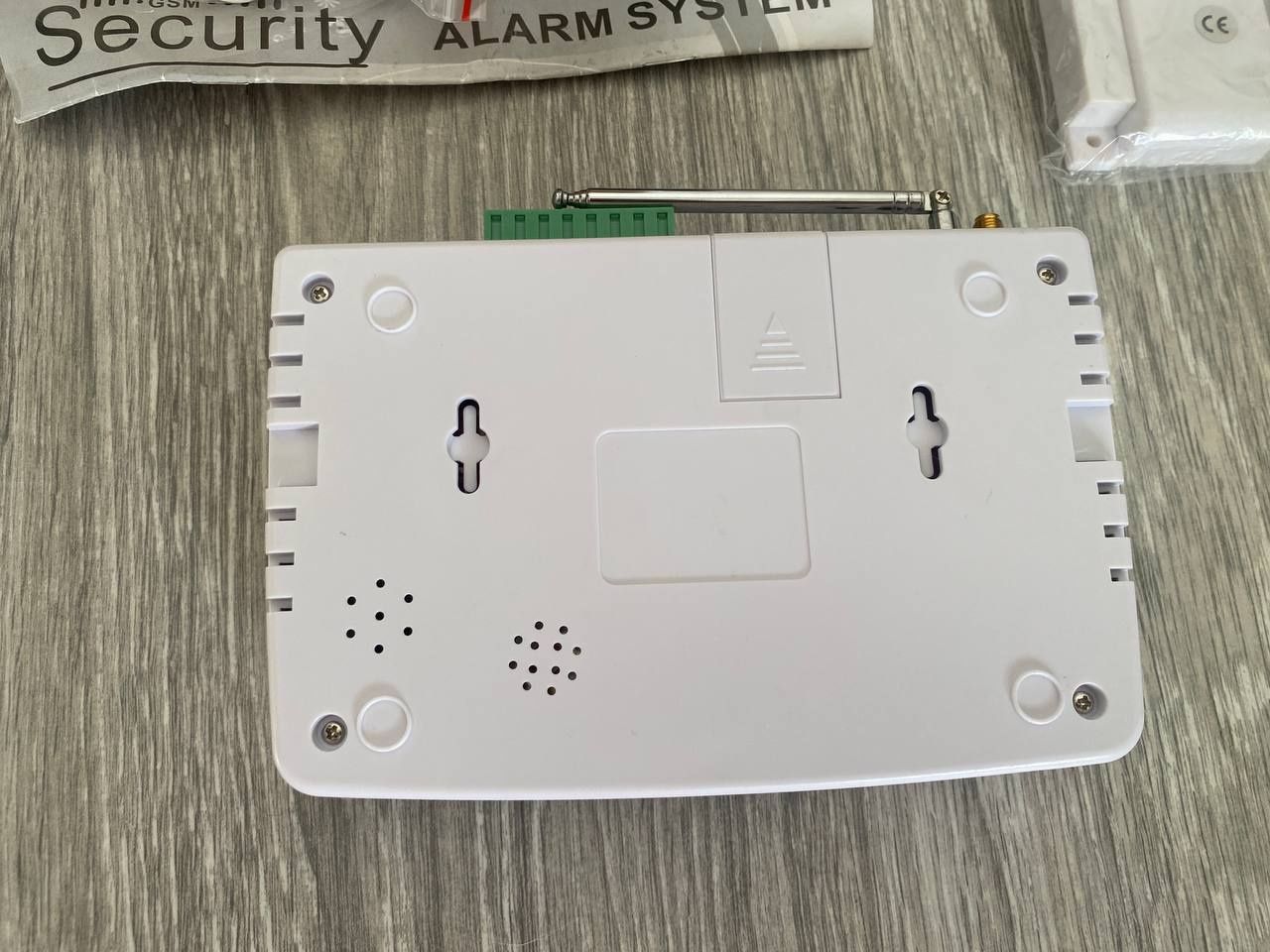 GSM сигнализация Security Alarm System на 6 датчиков 3 пульта и сирена