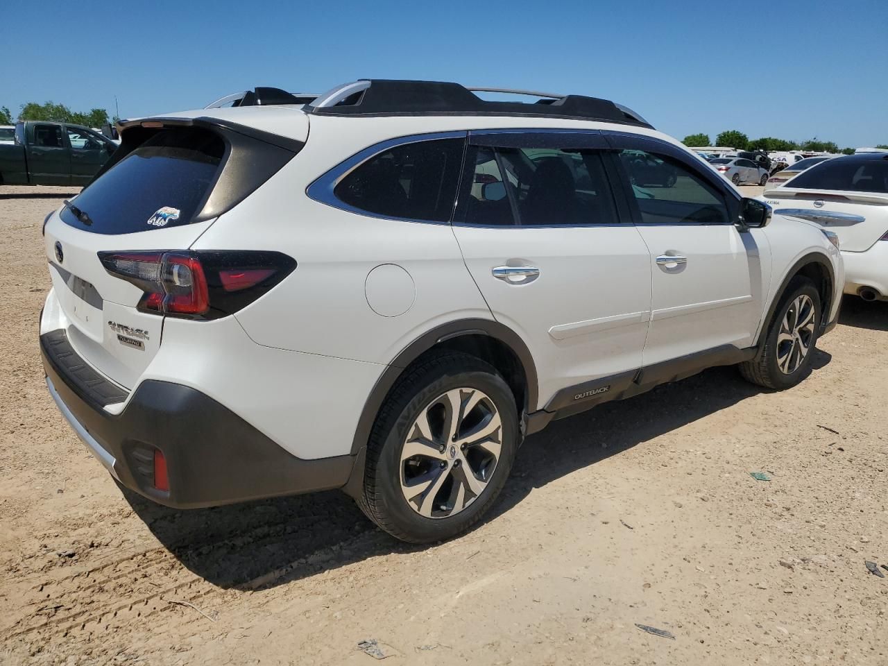 Бампер Subaru Outback 2021- разборка субару аутбек запчастини