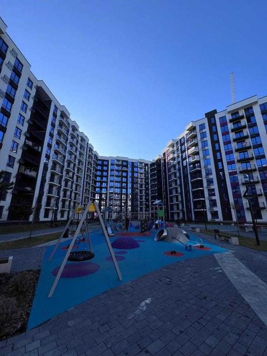 Фемілі плаза 2к продаж