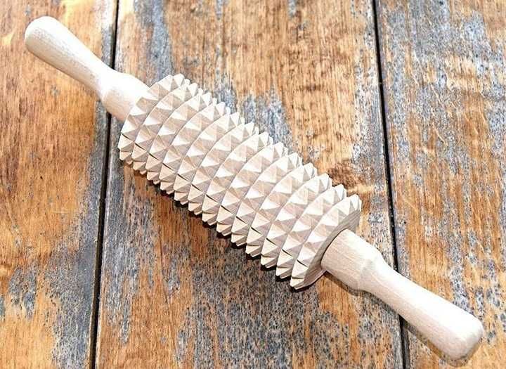WAŁEK DREWNIANY DO MIĘSA Kotletów Steków Nakłuwacz ROLLER 28 cm.