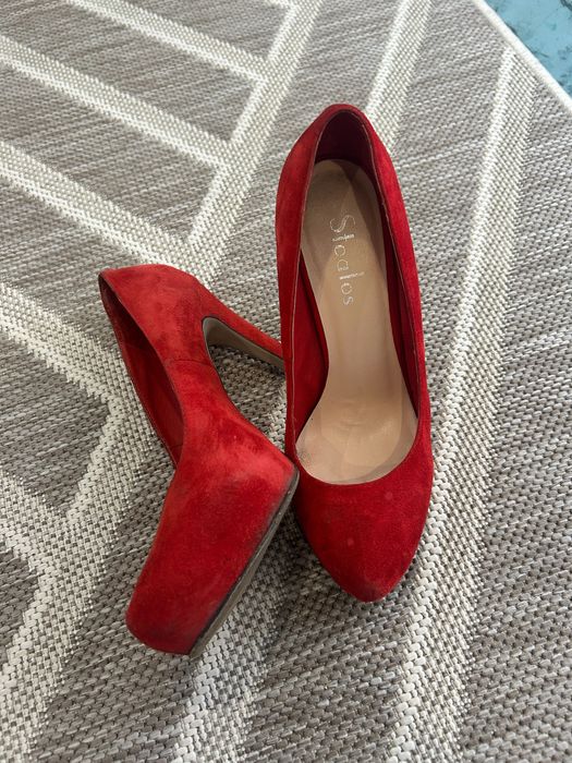 Взуття жіноче 36