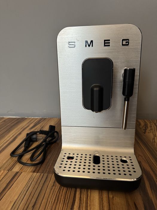 Ekspres cisnieniowy SMEG