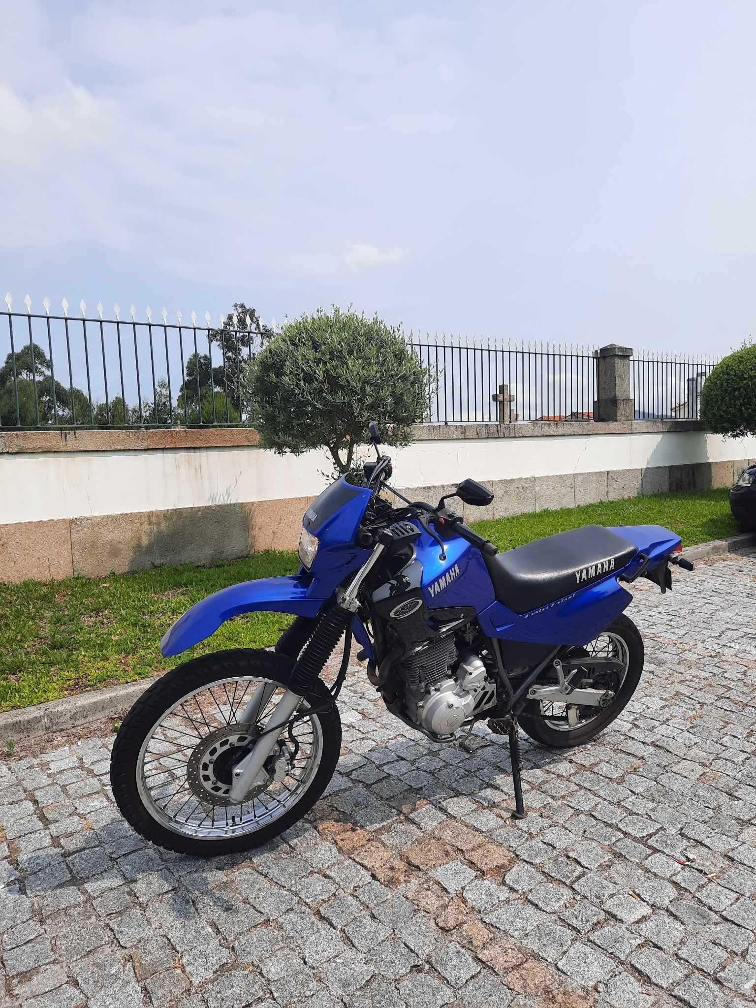 Yamaha XT 600 E - Bom Estado