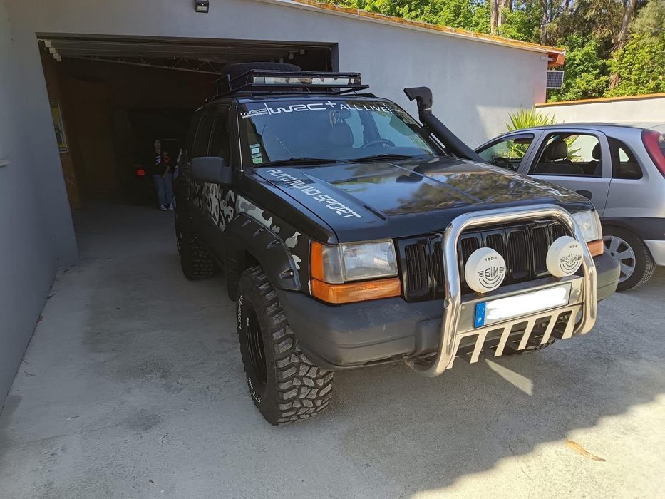 JEEP Grand Cherokee 2.5 TD Laredo