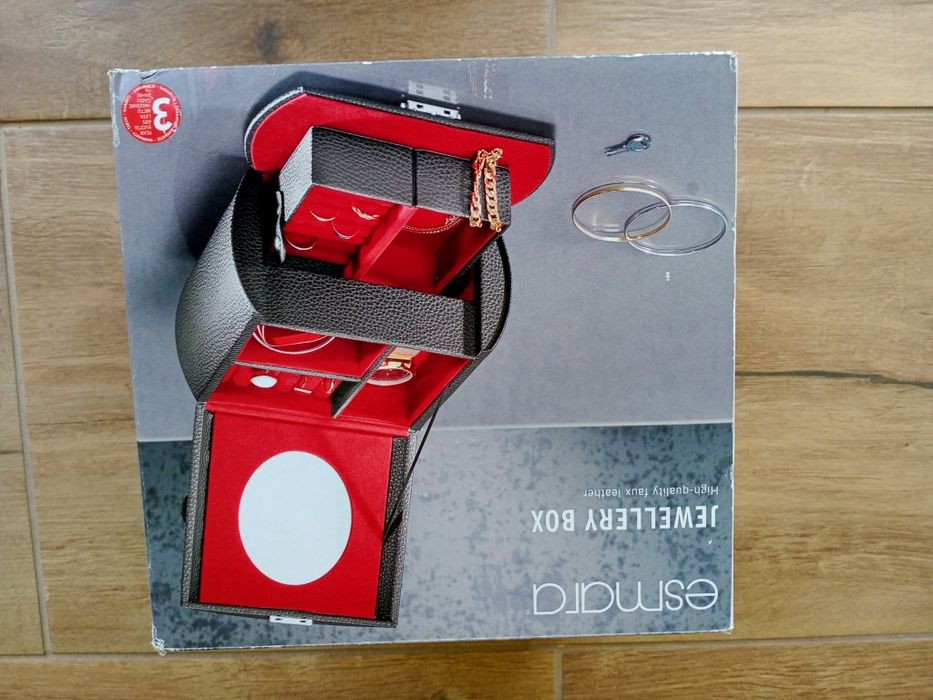 Kuferek na biżuterię esmara