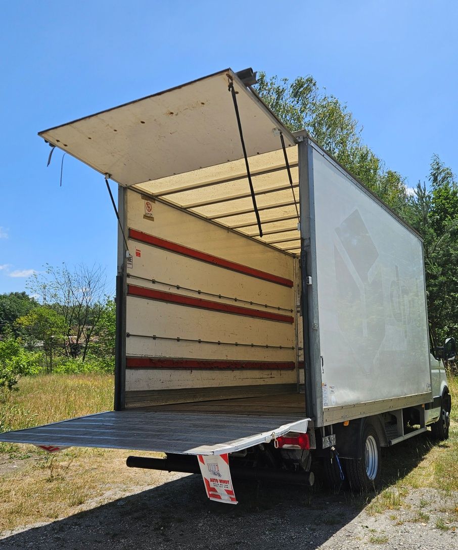 Kontener iveco z windą i udt-em 2014r stan dobry wszystko działa.