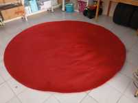 Tapete redondo vermelho