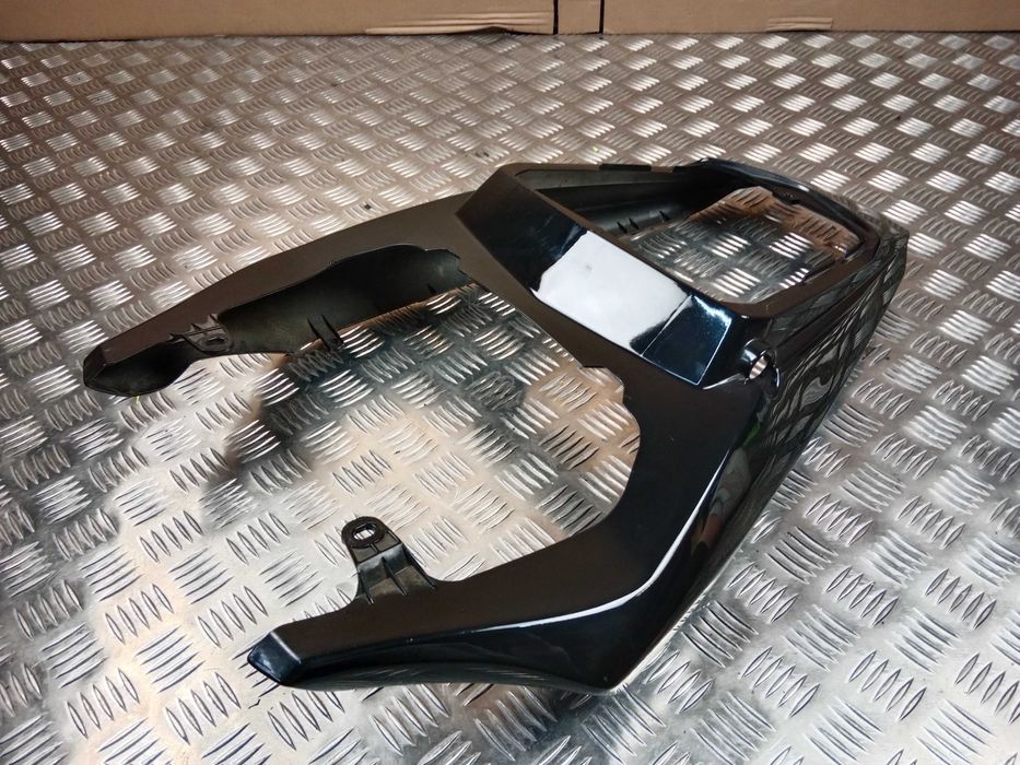 Yamaha R6 Zadupek Ogon Czarna Owiewka Tył Tylny 03-05