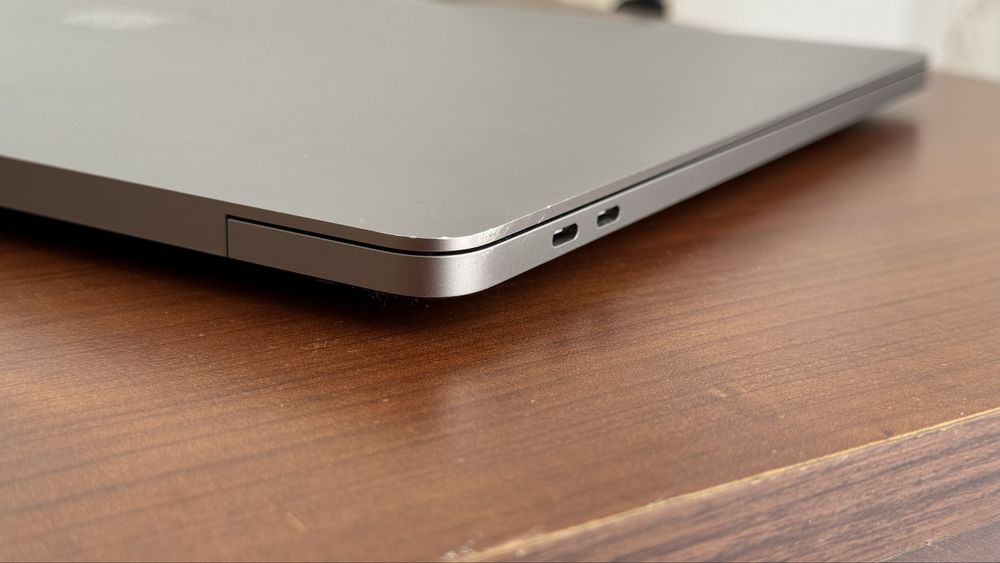 MacBook Pro 2019 16" 16/512 (можливий обмін)