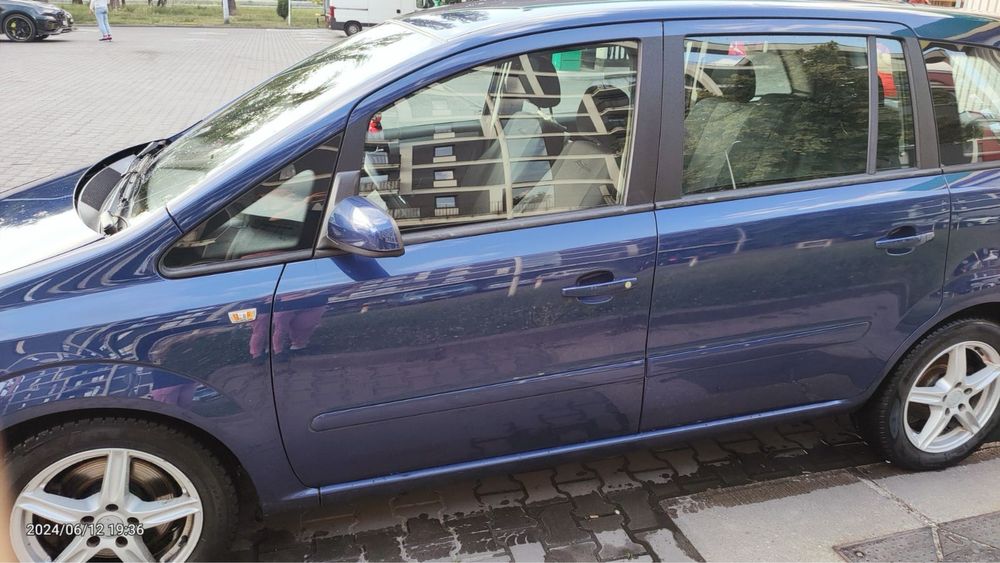 Zafira w bardzo zadbanym stanie. 1.9 cdti 150 KM