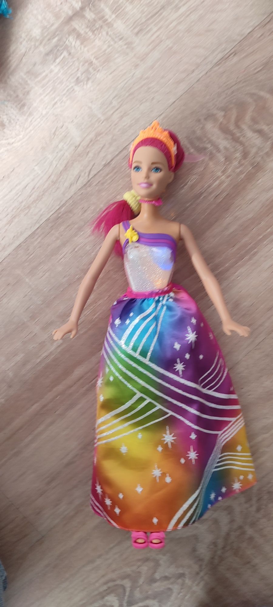 Barbie Dreamtopia Mattel lśniąca świecącą dźwięki