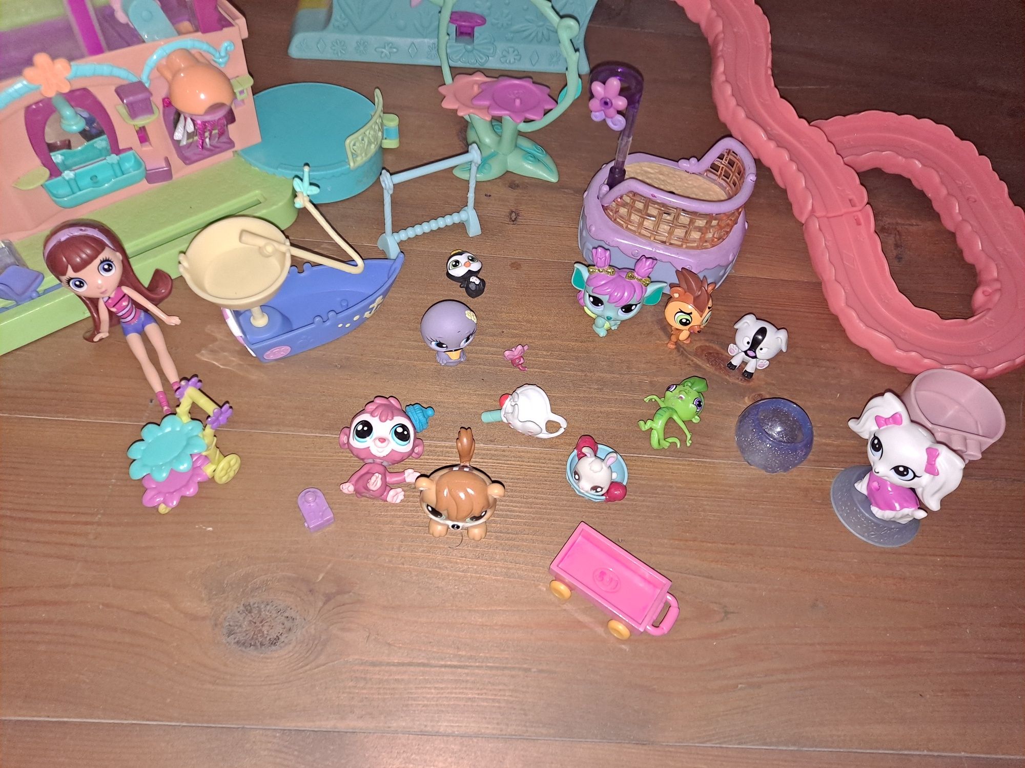 zestaw zebawek  petshop