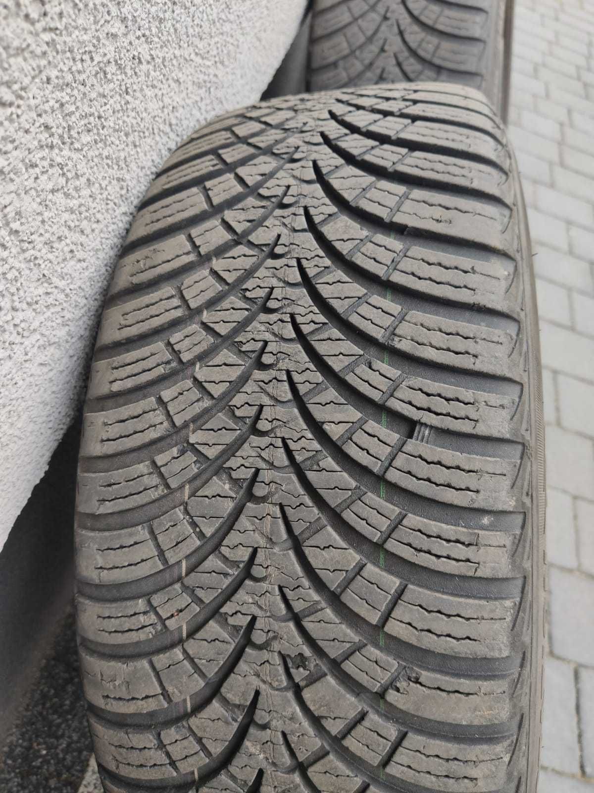 Komplet opon z felgami 205/55R16 400zl