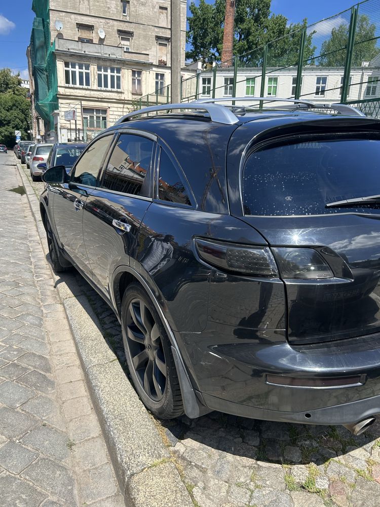 Infiniti fx 35 V6 LPG