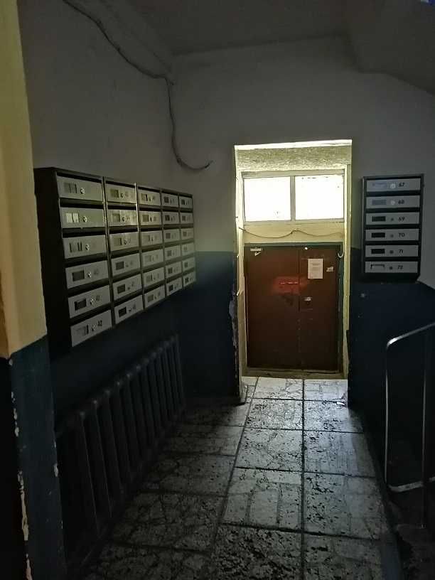 2к роздільна на Виноградарі Ужвій 8 поряд проспект Правди та Свободи